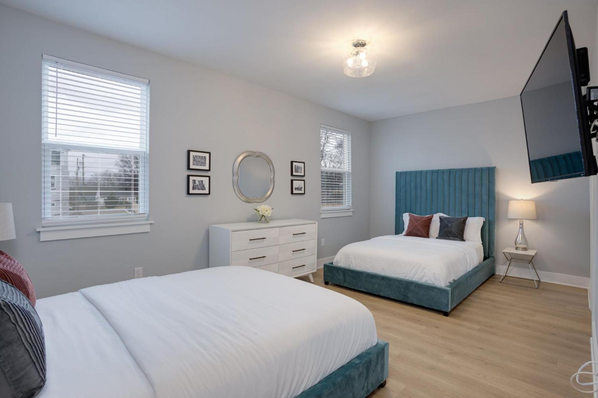 Modern Townhome, 10Min To Downtown! 8Min To Grand Ole Opry! Sleeps 8! Nashville Eksteriør billede