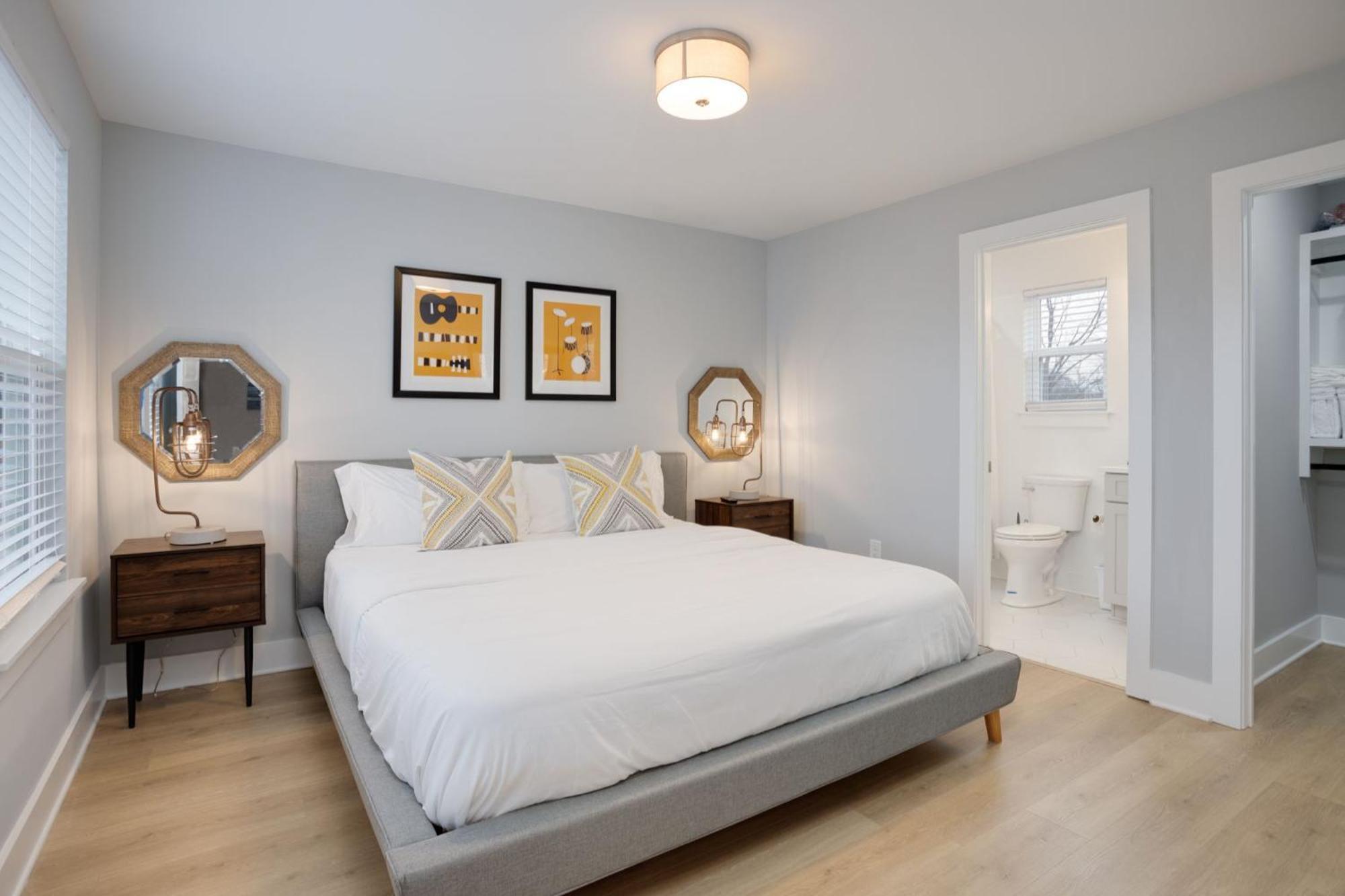 Modern Townhome, 10Min To Downtown! 8Min To Grand Ole Opry! Sleeps 8! Nashville Eksteriør billede