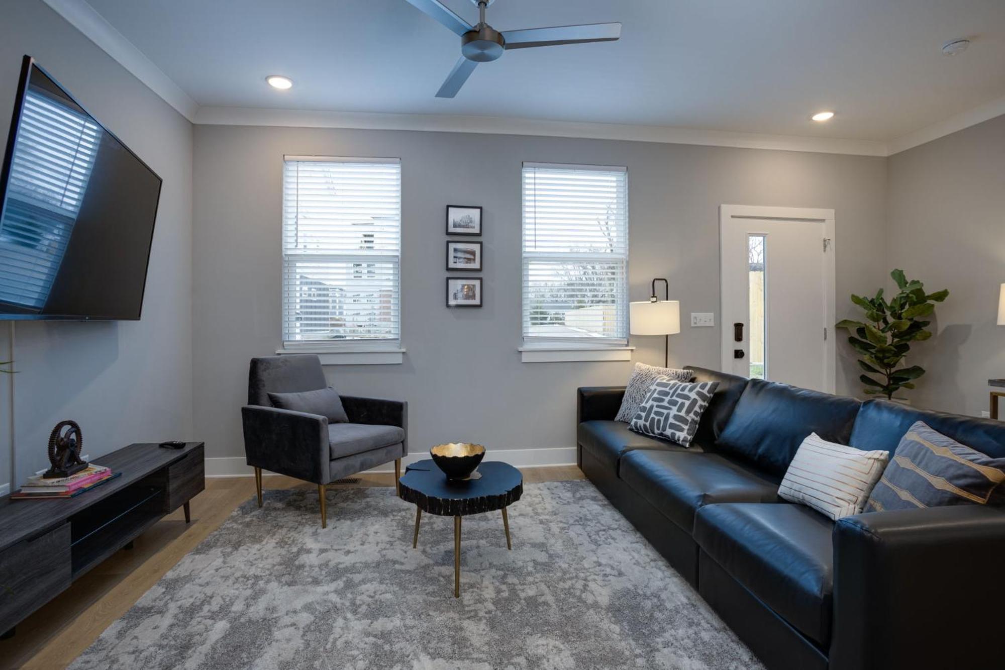 Modern Townhome, 10Min To Downtown! 8Min To Grand Ole Opry! Sleeps 8! Nashville Eksteriør billede